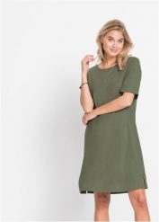 Sukienka T-shirtowa oversize. Zielone sukienki bonprix, bez wzorów, eleganckie, bez kołnierzyka, bez ramiączek, oversize. Za 74.99 zł.