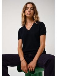 AUTHENTIC CASHMERE Kaszmirowa koszulka "Kali" w kolorze granatowym rozmiar: S. Niebieskie bluzki AUTHENTIC CASHMERE, s, bez wzorów, z kaszmiru, bez kołnierzyka, bez ramiączek. Za 240.99 zł.