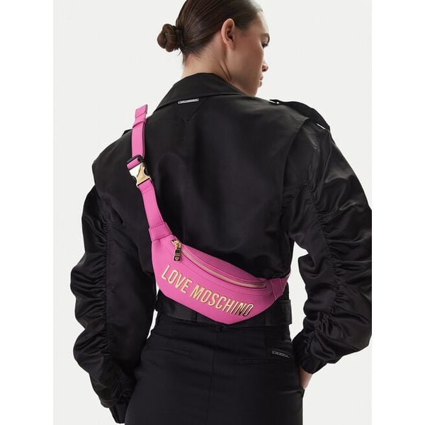 Nerka LOVE MOSCHINO. Czarne torebki klasyczne Love Moschino, bez wzorów, bez dodatków. Za 919.99 zł.