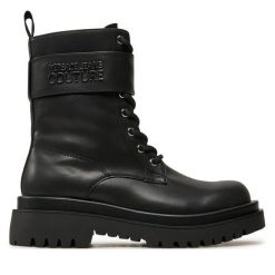 Trapery Versace Jeans Couture. Czarne trapery i śniegowce Versace Jeans Couture, z jeansu. Za 1,099.00 zł.