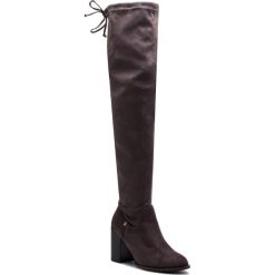 Muszkieterki BIG STAR - BB274530 Grey. Szare kozaki Big Star, z materiału, przed kolano, bez obcasa, na obcasie, bez zapięcia. W wyprzedaży za 179.00 zł.