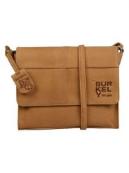 Burkely Skórzana torebka "Rouge Robyn" w kolorze jasnobrązowym - 25 x 21 x 6 cm rozmiar: onesize. Brązowe torby na ramię Burkely, bez wzorów, z materiału, na ramię, bez dodatków. Za 195.99 zł.