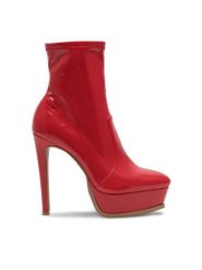 Nine West Botki SIDRA SJ1450-1 Czerwony. Czerwone botki Nine West, bez wzorów, z syntetyku, bez obcasa, na szpilce, bez zapięcia. Za 299.99 zł.