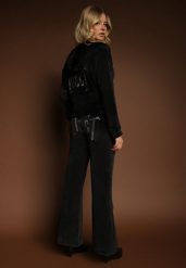 Czarny Welurowy Komplet Dresowy Bluza i Spodnie ze Zdobieniem z Cyrkonii Velea. Czarne bluzy Renee, m, z aplikacjami, z dresówki, z kapturem. Za 79.99 zł.