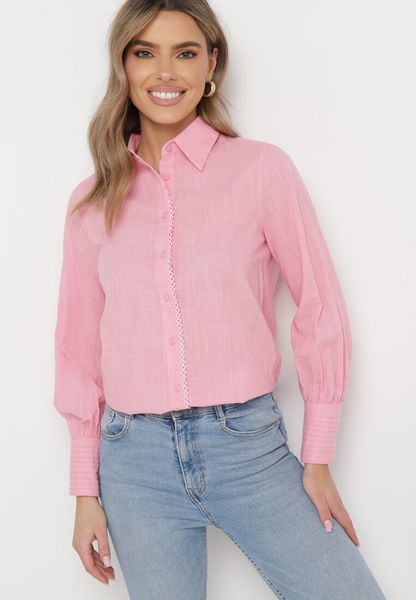 Różowa Bawełniana Koszula z Delikatnymi Haftowanymi Wstawkami Leordia. Czerwone koszule Born2be, l, bez wzorów, z bawełny, bez kołnierzyka, bez ramiączek. Za 79.99 zł.