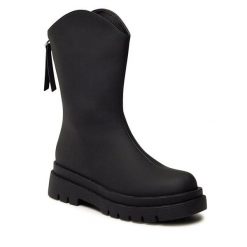 Botki DeeZee. Czarne botki DeeZee, bez wzorów, bez obcasa, na płaskiej podeszwie, bez zapięcia. Za 135.99 zł.