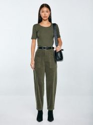 BIG STAR Koszulka w kolorze khaki rozmiar: S. Brązowe bluzki Big Star, s, bez wzorów, retro, bez kołnierzyka, bez ramiączek. Za 37.99 zł.