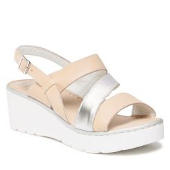 Sandały Bata. Brązowe sandały Bata, bez wzorów, bez obcasa, na koturnie, bez zapięcia. Za 299.99 zł.
