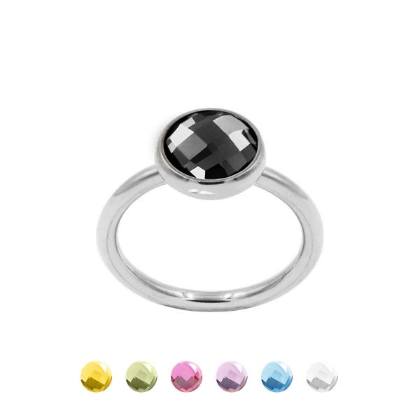 Pierścionek z czarnym kryształem posrebrzany. Szare pierścionki Lilou, posrebrzane. Za 159.00 zł.
