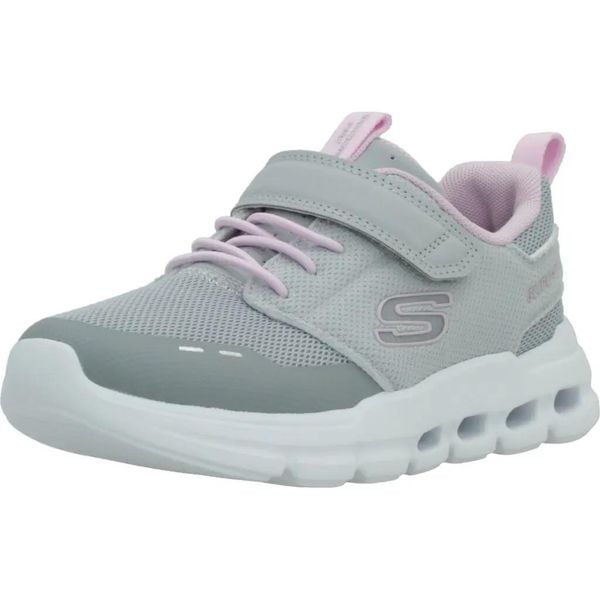 Buty SKECHERS SKECHERS GLIDE-STEP FLOW Szary. Szare trekkingi Skechers, z syntetyku, na fitness i siłownię. Za 173.99 zł.