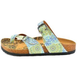Calceo Japonki w kolorze niebiesko-żółtym rozmiar: 41. Niebieskie klapki Calceo, bez wzorów, z materiału, z otwartym noskiem, bez obcasa. Za 165.99 zł.