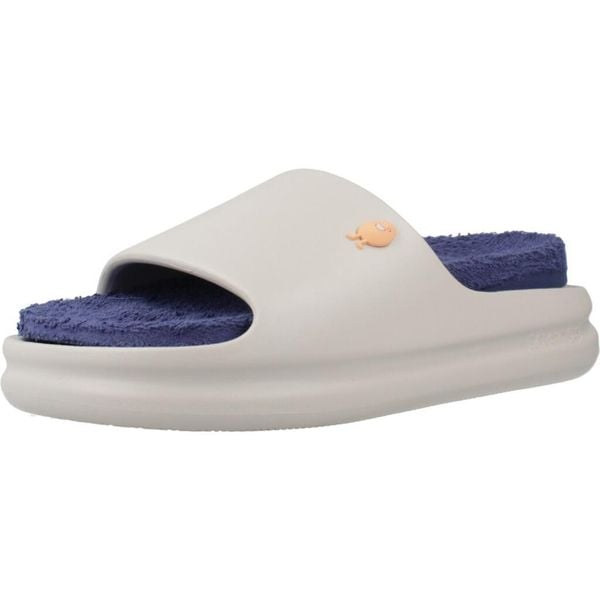 Sandały HOT POTATOES GILL Beżowy. Brązowe sandały HOT POTATOES, bez wzorów, z syntetyku, bez obcasa, bez zapięcia. Za 139.00 zł.