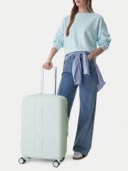 Reebok Walizka średnia CEO-RBK-WAL-027-M Niebieski. Niebieskie walizki Reebok, bez wzorów, średnie. Za 319.99 zł.