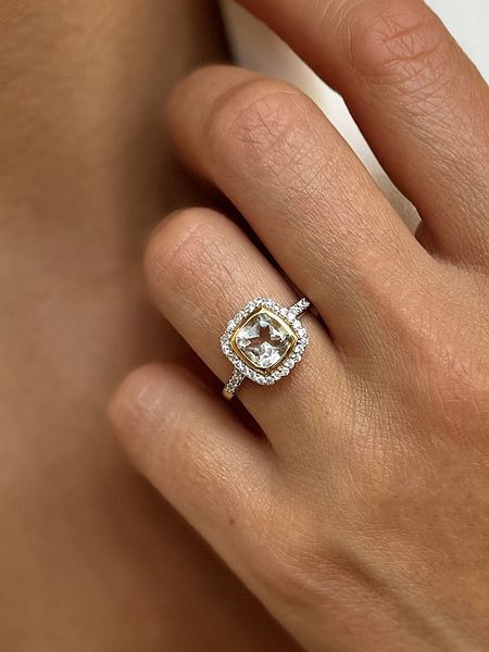 Les Petites Précieuses Pozłacany pierścionek z cyrkoniami i ametystem rozmiar: 56. Zielone pierścionki Les Petites Précieuses, z ametystem, pozłacane. Za 170.47 zł.