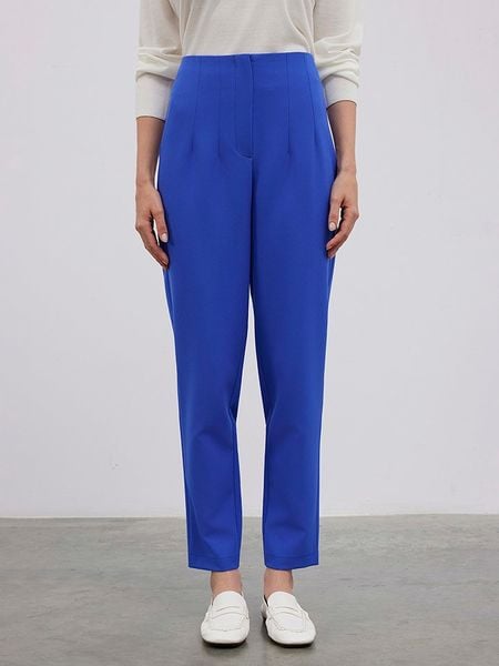 BGN Spodnie w kolorze niebieskim rozmiar: 40. Niebieskie spodnie materiałowe BGN, na imprezę, bez wzorów, z materiału, z podwyższonym stanem. Za 204.96 zł.