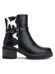 Foreverfolie Botki w kolorze czarnym rozmiar: 36. Czarne botki Foreverfolie, bez wzorów, bez obcasa, bez zapięcia. Za 165.99 zł.