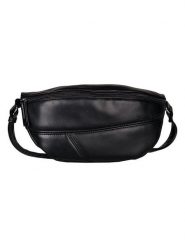 Tom Tailor Saszetka "Milla" w kolorze czarnym - 29 x 15 x 8 cm rozmiar: onesize. Czarne torby na ramię Tom Tailor, bez wzorów, z materiału, sportowe, przez ramię, bez dodatków. Za 93.95 zł.