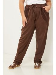 Curvy Lady Spodnie w kolorze brązowym rozmiar: 40/42. Brązowe spodnie materiałowe Curvy Lady, na co dzień, bez wzorów, z materiału, z standardowym stanem. Za 139.20 zł.