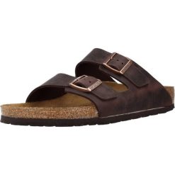 Klapki Birkenstock Arizona. Brązowe klapki Birkenstock, bez wzorów, z jeansu, bez obcasa. Za 454.35 zł.