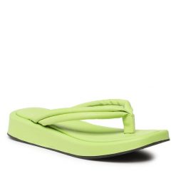 Japonki Inuovo. Zielone klapki Inuovo, bez wzorów, bez obcasa. Za 329.99 zł.