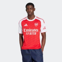 Koszulka piłkarska ADIDAS Arsenal domowa sezon 25/26. Bluzki Adidas, xl, bez wzorów, sportowe, bez kołnierzyka, bez ramiączek. Za 459.99 zł.