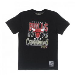 Koszulka Chicago Bulls Last Dance Champions 1996. Czarne bluzki Mitchell & Ness, bez wzorów, sportowe, bez kołnierzyka, bez ramiączek. Za 218.50 zł.