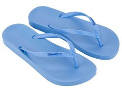 Japonki damskie Ipanema Anat Colors. Niebieskie klapki Ipanema, bez wzorów, z materiału, bez obcasa. Za 52.99 zł.