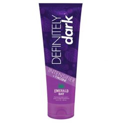 Emerald Bay Definitely Dark kremowy przyspieszacz do opalania na słońce i solarium z olejem słonecznikowym Ochrona przeciwsłoneczna 250 ml. Kremy do opalania Emerald Bay. Za 98.99 zł.