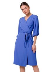 Stylove Sukienka w kolorze niebieskim rozmiar: M. Niebieskie sukienki Stylove, m, bez wzorów, z tkaniny, bez kołnierzyka, bez ramiączek, midi, kopertowe. Za 297.45 zł.