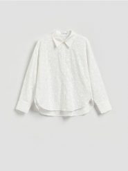 Bawełniana koszula z haftowaniem - złamana biel. Koszule Reserved, l, bez wzorów, z bawełny, bez kołnierzyka, bez ramiączek. Za 149.99 zł.