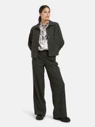 Milano Italy Kurtka koszulowa w kolorze czarnym rozmiar: 44. Czarne kurtki Milano Italy, bez wzorów, bez kaptura. Za 252.99 zł.