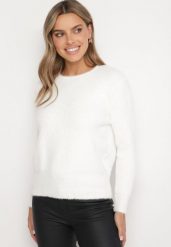 Jasnobeżowy Klasyczny Sweter z Kaszmirem Salanitia. Brązowe swetry Born2be, uniwersalny, bez wzorów, z jeansu, bez ramiączek. Za 139.99 zł.
