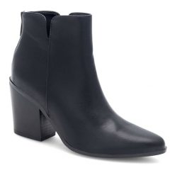 Botki Jenny Fairy. Czarne botki Jenny Fairy, bez wzorów, bez obcasa, na słupku, bez zapięcia. Za 159.99 zł.