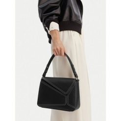 Torebka GINO ROSSI. Czarne torebki klasyczne Gino Rossi, bez wzorów, bez dodatków. Za 199.99 zł.