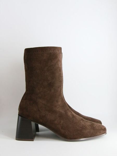 Bellucci Botki w kolorze czarno-brązowym rozmiar: 39. Czarne botki Bellucci, bez wzorów, bez obcasa, bez zapięcia. Za 169.67 zł.