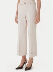 Guess Spodnie materiałowe W6GB17 W1894 Beżowy Regular Fit. Brązowe spodnie materiałowe Guess, xs, z aplikacjami, z materiału. Za 669.99 zł.