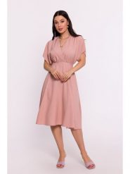 Be Wear Sukienka w kolorze jasnoróżowym rozmiar: S. Różowe sukienki Be Wear, s, bez wzorów, bez kołnierzyka, bez ramiączek, midi. Za 180.49 zł.