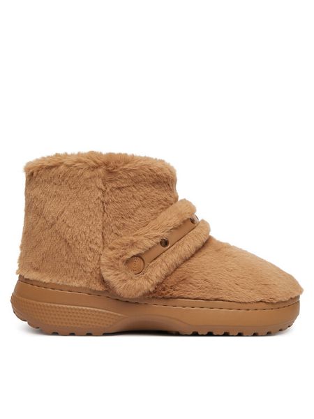 Crocs Kapcie Classic Unfurgettable Boot 211743 Beżowy. Brązowe obuwie domowe Crocs, bez wzorów, z materiału, bez zapięcia. Za 379.99 zł.