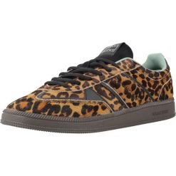 Kapcie TOMMY JEANS THE GREENWICH EDGE LEOPA Nadruk zwierzęcy. Obuwie domowe TOMMY HILFIGER, bez wzorów, z jeansu, bez zapięcia. Za 574.04 zł.