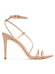 Marciano Guess Sandały 5YGZ35 7231A Beżowy. Brązowe sandały Marciano Guess, z aplikacjami, z lakierowanej skóry, bez obcasa, na szpilce, bez zapięcia. Za 594.00 zł.