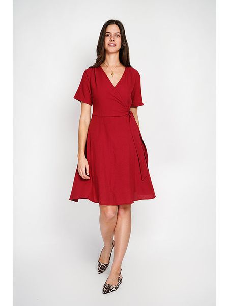 William de Faye Sukienka w kolorze czerwonym rozmiar: 34. Czerwone sukienki William de Faye, bez wzorów, klasyczne, bez kołnierzyka, bez ramiączek, midi, rozkloszowane. Za 87.81 zł.