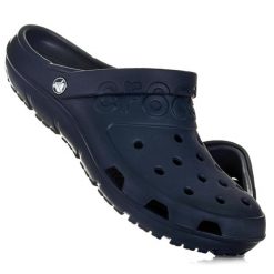 Klapki sportoweCrocs CROCBAND. Niebieskie klapki Crocs, bez wzorów, bez obcasa. W wyprzedaży za 89.00 zł.
