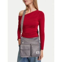 Torebka Guess Jeans. Szare listonoszki Guess Jeans, z aplikacjami, z jeansu, bez dodatków. Za 179.99 zł.