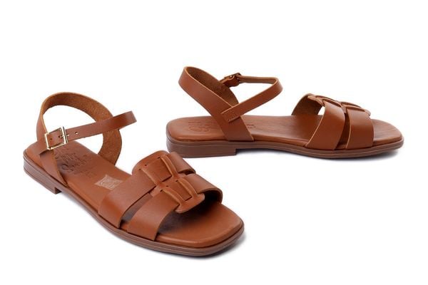 Oh! My Sandals 5824 roble, sandały damskie. Brązowe sandały Oh My Sandals, bez wzorów, ze skóry, bez obcasa, bez zapięcia. Za 185.43 zł.