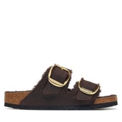Klapki Birkenstock. Brązowe klapki Birkenstock, bez wzorów, bez obcasa. Za 819.99 zł.