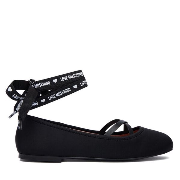 Baleriny LOVE MOSCHINO. Czarne baleriny Love Moschino, bez wzorów, bez obcasa. Za 859.99 zł.