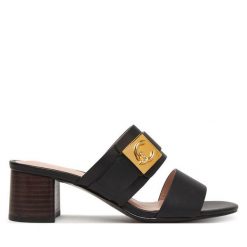 Klapki Coccinelle. Czarne klapki Coccinelle, bez wzorów, bez obcasa. Za 949.99 zł.