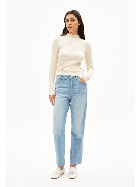 Armedangels Sweter ''Alaania'' w kolorze kremowym rozmiar: XS. Brązowe swetry ARMEDANGELS, xs, bez wzorów, z bawełny, bez ramiączek. Za 184.95 zł.