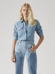 Levi's Koszula dżinsowa w kolorze błękitnym rozmiar: S. Niebieskie koszule Levi's®, s, bez wzorów, bez kołnierzyka, bez ramiączek. Za 194.95 zł.