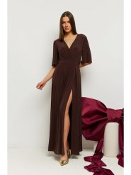 Made of emotion Sukienka w kolorze brązowym rozmiar: M. Brązowe sukienki Made Of Emotion, na co dzień, m, bez wzorów, bez kołnierzyka, bez ramiączek, maxi, proste. Za 269.99 zł.